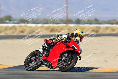 media/Jan-13-2024-SoCal Trackdays (Sat) [[9c032fe5aa]]/Turn 16 Set 2 (1120am)/